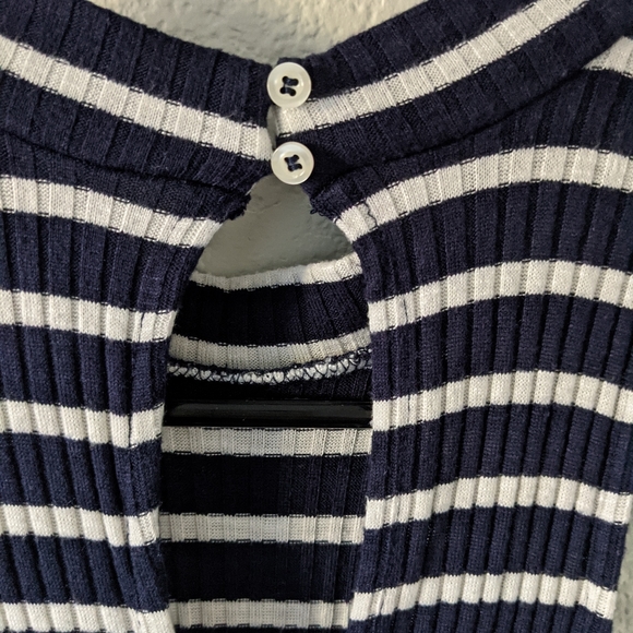 🌊 Hollister halter dress - Picture 7 of 9